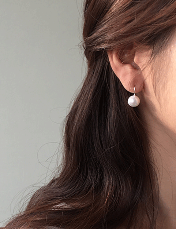 (92.5 silver) pearl hook earring